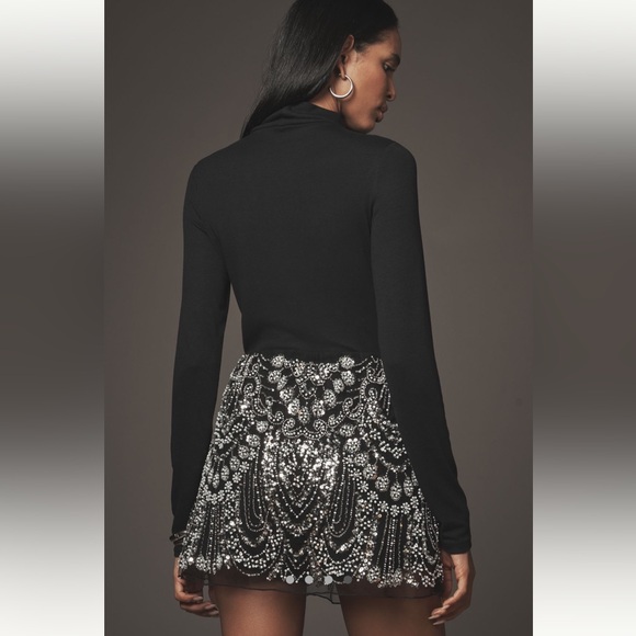🎉SUPER RARE🎉 Anthropologie NWT Crystal-Embellished Skort size S. - Picture 6 of 16